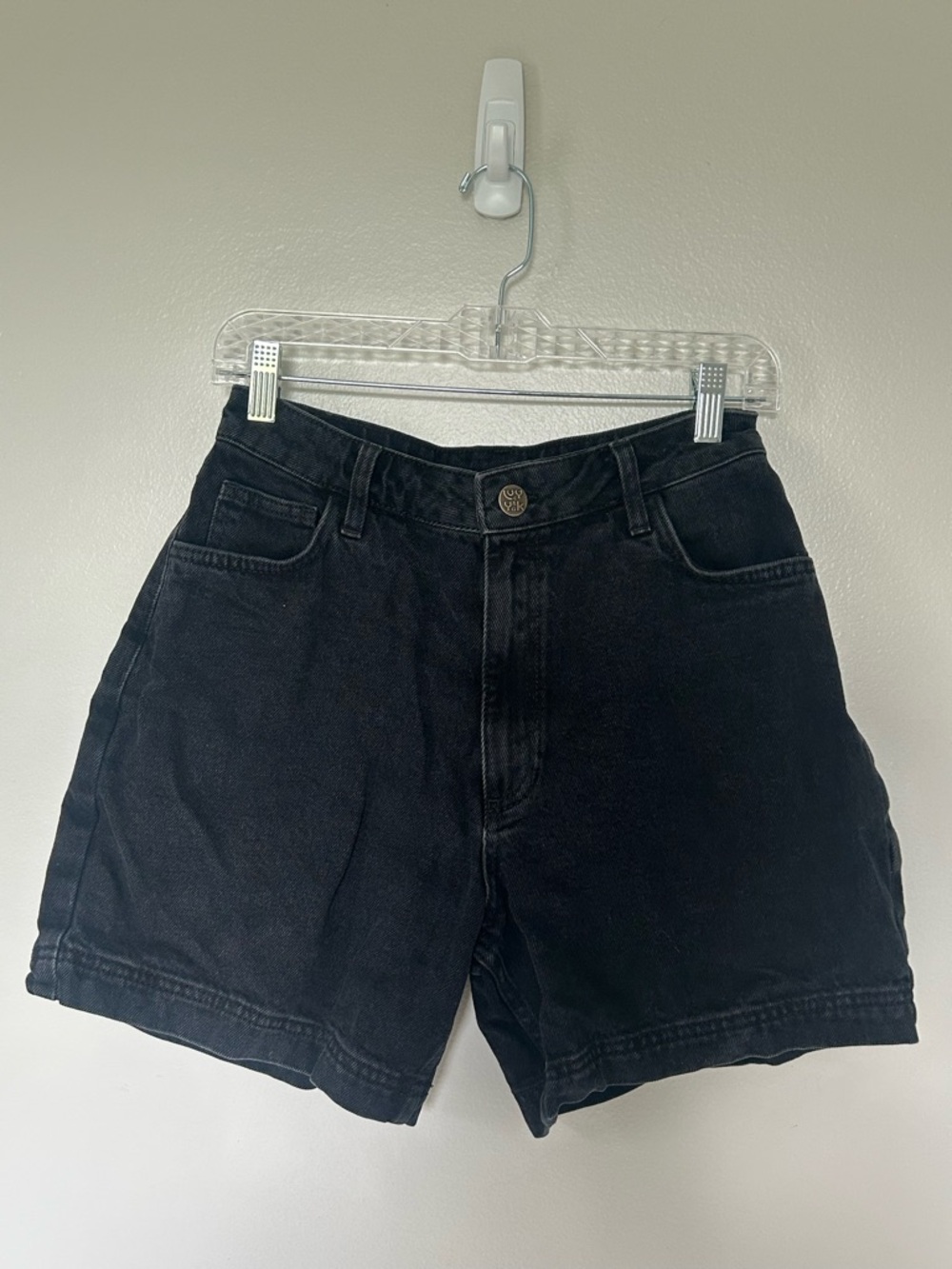 Lucy and Yak Lexi Denim High Waist Shorts in Gray Wash, Size 28/R - Picture 1 of 6